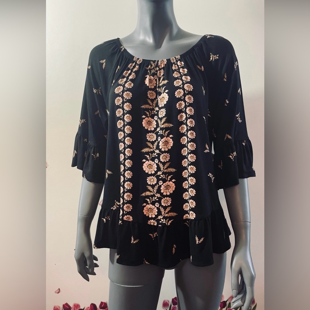 NWT Style & Co. Petite Large Printed On-Off Knit Black Top